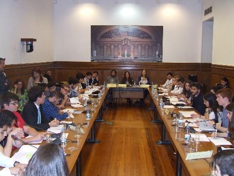 Reuniões das Comissões As Reuniões das Comissões iniciaram-se às 14h e duraram toda a tarde, tendo apenas uma interrupção para o lanche.