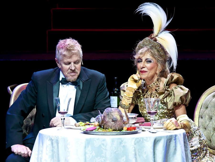 o Teatro Bradesco apresenta um dos grandes clássicos da Broadway, o musical ALÔ, DOLLY! (Hello, Dolly!