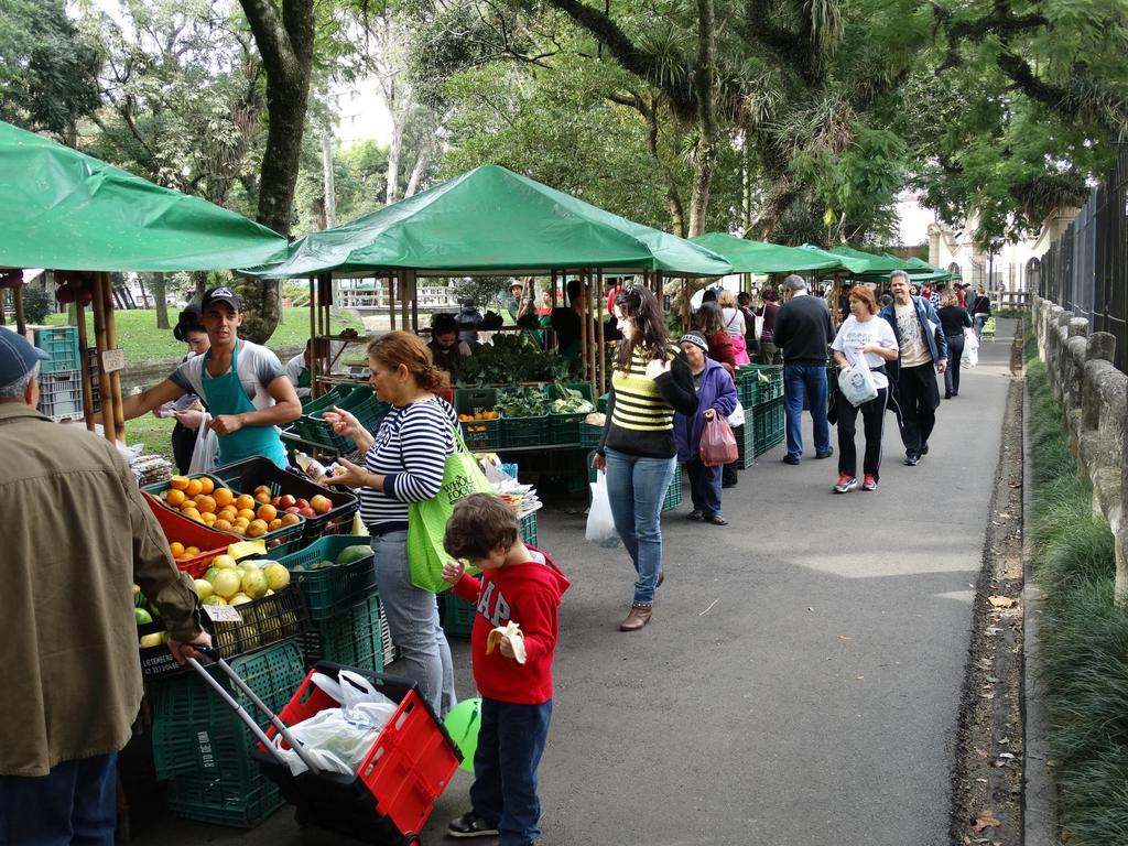 RETORNO DAS FEIRAS Cuidando da