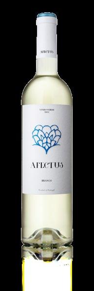 AFECTUS Vinho Verde Avesso LOUREIRO EARLY Harvest branco ROSÉ vinhão De cor citrina, com reflexos dourados. O seu aroma é composto por notas de frutas brancas, ameixa e pêra.