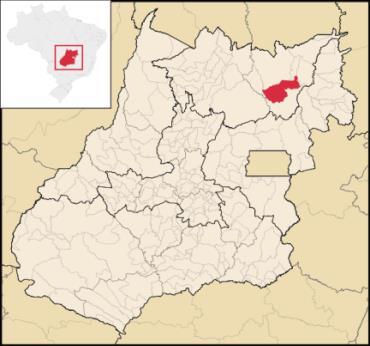 Experimental Área de estudo A Chapada dos Veadeiros é uma região de Cerrado localizada no nordeste do estado de Goiás, ponto culminante do Planalto Central, abrangendo cinco municípios: Alto Paraíso,