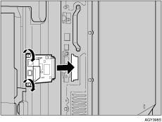 F Insira a placa Gigabit Ethernet até ela parar e, em seguida, fixe-a com os dois parafusos fornecidos com a placa. Verifique se a placa Gigabit Ethernet está correctamente ligada à placa de controlo.