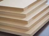 61 62 Chapas de fibras: MDF - medium density fiberboard Produzidas