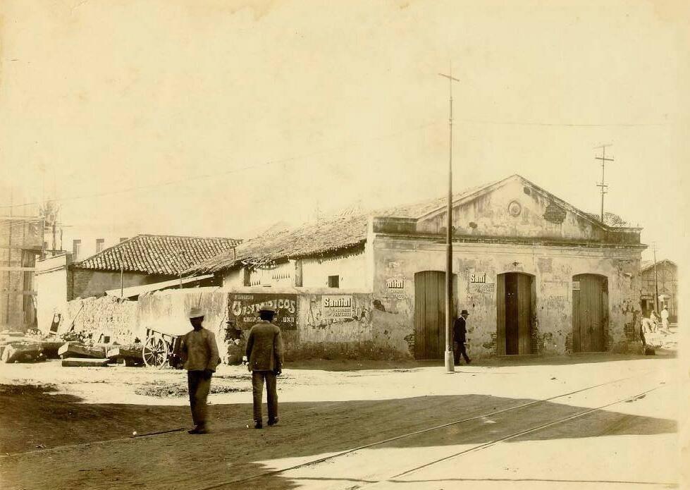 Demolição de casas no Largo da Conceição