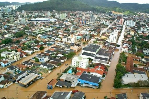 2008 Enchentes e deslizamentos emsanta Catarina. o Decreto 6.