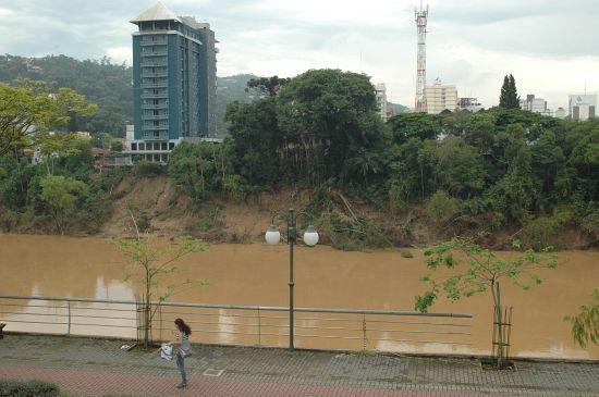 infrações, e dá outras providências. Art. 55.