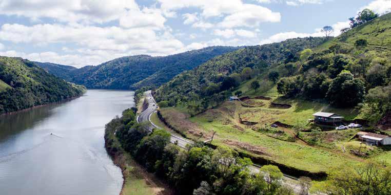 Relatório Anual 2016 Arteris S.A. 21 PLANALTO SUL Começarão em 2017 as obras de contenção de encostas na Serra do Espigão, em Monte Castelo (SC).