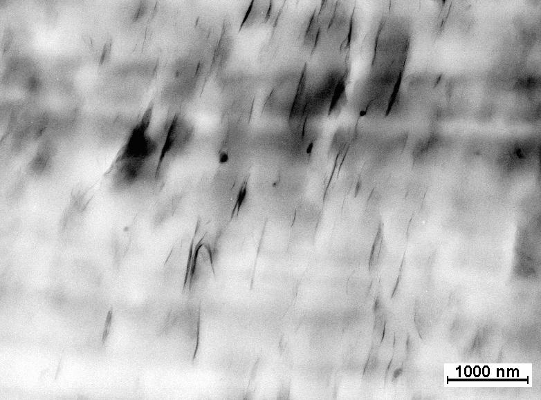 5. Resultados e Discussão 181 Figura 104: Micrografia de TEM do nanocompósito de SEBS-30 + 5%15A preparado pela técnica do masterbatch.