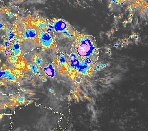 (c) (d) Figura 1: Imagens realçadas do satélite METEOSAT 9 para os dias: 17 às 22Z, 18