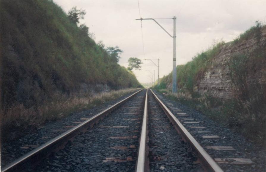 10 DOCUMENTAÇÃO FOTOGRÁFICA FOTO 1 Foto tirada em 1991 mostrando um trecho antigo,