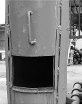 Na parte superior do misturador, paralelo à tubulação de tiragem, instalou-se uma tubulação, fabricada com chapas galvanizadas, de 2 mm de espessura, com 150 mm de diâmetro interno, para efetuar o