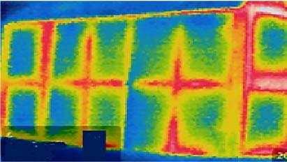 (a) Figura 14 Imagem do secador (a) e das tubulações de transporte de gases (b) durante o processo de secagem obtidas com termografia infravermelha.