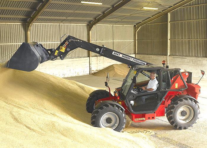 Em que a deformação por debaixo das rodas pode expor o tractor a situações de instabilidade. 2.