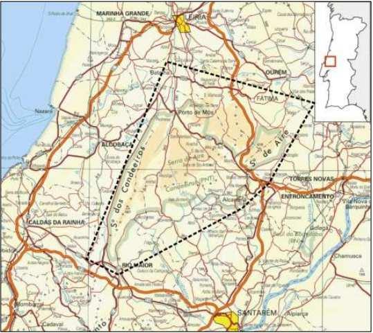 Trabalhos Arqueológicos Maciço Calcário Estremenho - Alcanena - Alcobaça - Batalha - Leiria - Ourém - Porto de Mós - Rio Maior - Santarém - Tomar - Torres Novas Fonte: Carvalho, J. M. F., Midões, C.