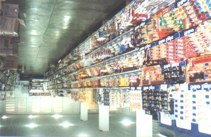Faturamento do Supermercado: Vista Interna do Supermercado Faturamento do Supermercado 1999 3.004.175 2000 4.106.781 2001 4.991.
