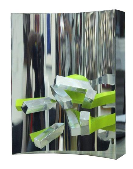 Aço inox e madeira, 30x23x8 cm, 2010, A.V.
