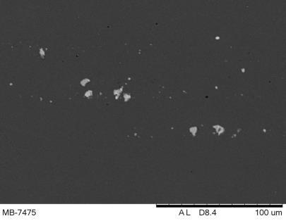 3 - Microestrutura obtida por MEV da (a)interface entre ZTMA e ZTA da liga AA2024; (b) ZM; (c) interface entre ZTMA e ZTA da liga AA7475 (d) MB 2024 e (e) MB 7475 Avaliação da resistência à corrosão