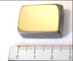 Foram usadas lixas de 80, 100, 220, 320, 400, 600, 1000 e 1200 mesh, nesta ordem e posteriormente, para o polimento, foi utilizado pasta de diamante de 4 μm e 1 μm, nesta ordem.