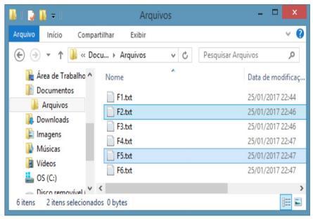 36) (FCC) NÃO é um formato adotado em sistemas de arquivos usados em computadores o a) NTFS b) POP3 c) FAT d) Ext3 e) FAT32 37) (FCC) Cada componente do caminho E:\ARQUI- VOS\ALIMENTOS\RAIZES.