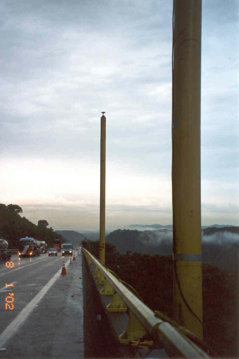 Viaduto no km 55 da via imigrantes (cont.