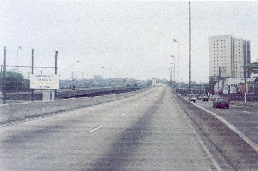 Monitoramento no Viaduto Armênia São Paulo (1997/1998) receptores GPS vinculados à estrutura deslocamentos verificados