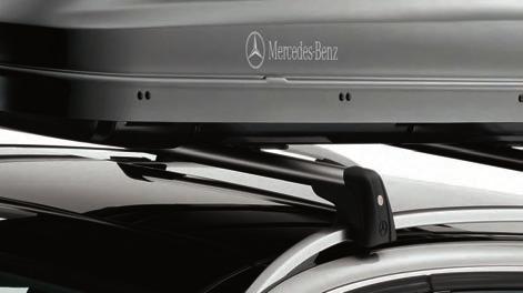 Carga adicional. O Mercedes-Benz Classe C é um automóvel que oferece desempenho elevado em todos os sentidos.