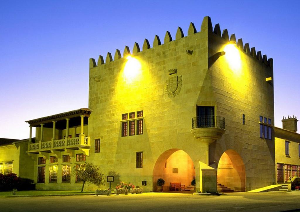 PARADOR