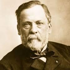 8. Louis Pasteur X Abiogênese Frascos de vidro com levedo de cerveja, suco de beterraba, urina, água de pimenta.