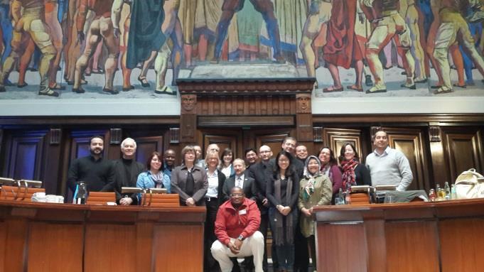 privado, trabalhamos juntos em projetos piloto, e nos reunimos em congressos e eventos.