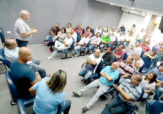 Sindicato dos Metalúrgicos de O SP e Mogi segue mobilizando os trabalhadores nas fábricas contra as reformas previdenciária, trabalhista e a terceirização do governo.