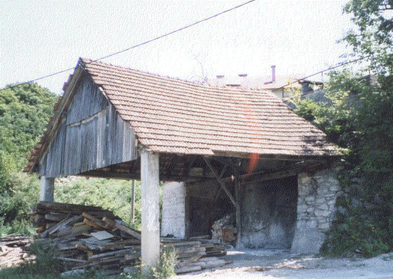 Ewa Malinowski) Forno tradicional existente na