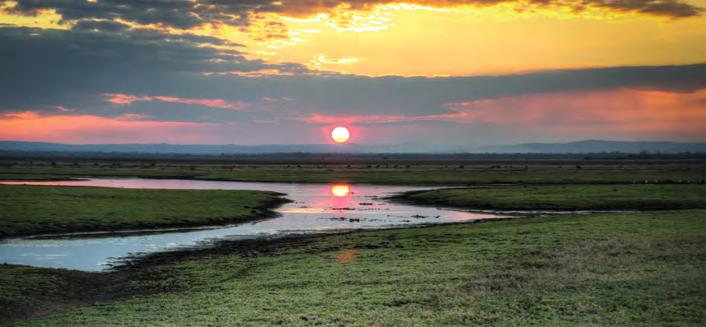 MOÇAMBIQUE MARROCOS ÁFRICA Moçambique Independente desde junho de 1975, Moçambique é um gigante em África, com mais de 850 mil quilómetros quadrados.