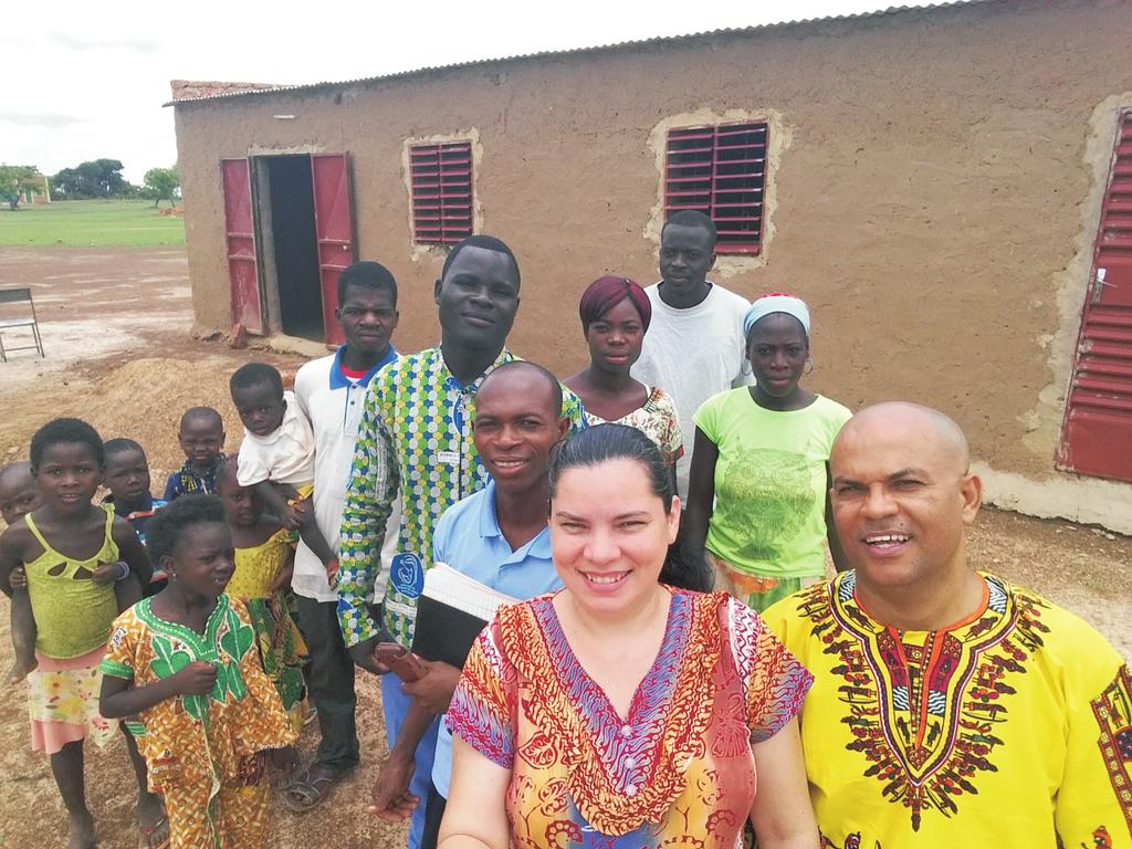 Missionários Claudemir e Etelvina Burkina Faso Em Cristo e com muita gratidão no coração, por aqueles que