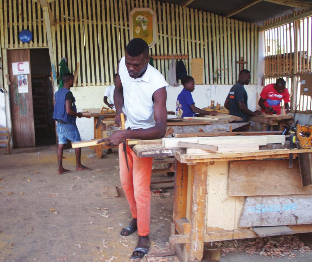 6 VALOR MADEIRA Dezembro 2016 Formação em São Tomé e Princípe Projeto Integrado de Desenvolvimento de Lembá o CFPIMM