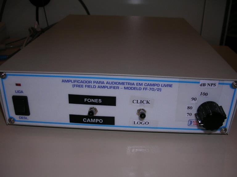 35 Figura 2 amplificador de potência elétrica com controle para seleção do transdutor (fone ou caixa acústica), acoplado ao Biologic s Evoked Potential System (EP) 4.