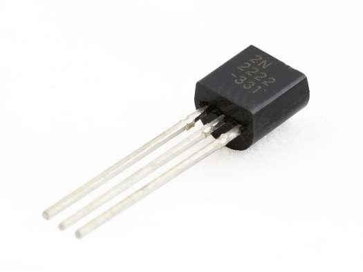 Transistores Dispositivo de 3 terminais muito mais versáteis que o diodo (dispositivo de 2 terminais).