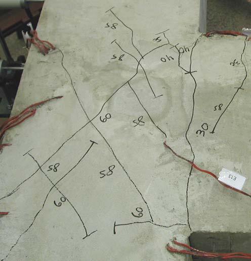 inversível com controle de forças. A partir do ciclo 8, resistência da ligação começou a diminuir rapidamente, conforme indicado na tabela 6.