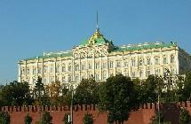 DIA 15 / QUINTA-FEIRA VARSOVIA - MOSCOU Café da manhã no hotel. Traslado ao aeroporto para voo regular para Moscou. Chegada e traslado ao hotel.