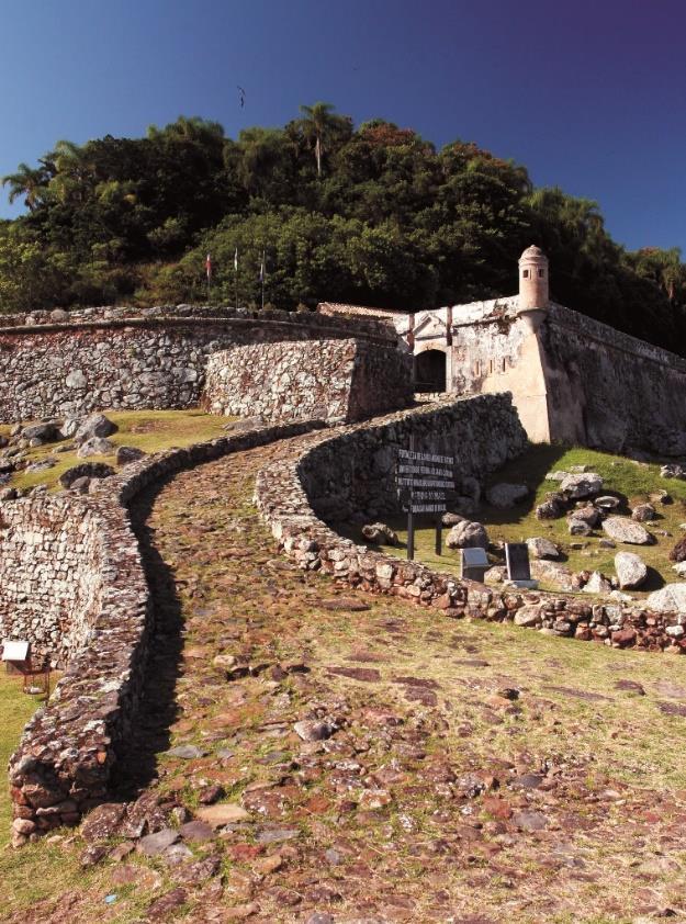 1 - Forte de São Antônio de Ratones (Florianópolis / SC, 27º 28 '21 "S, 48º 33' 41" W): Construído em 1740 durante a implementação da capitania (estado) de Santa Catarina para apoiar as lutas na