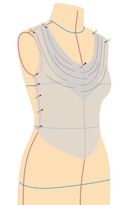 Estender as laterias do tecido até a marcação do ombro nos dois lados com medidas iguais, soltando o tecido para formar o drapeado, permitindo que o tecido caia suavemente.