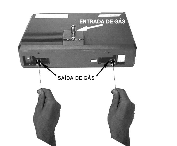 Limpeza A limpeza deve ser executada sempre que o equipamento não conseguir efetuar a calibração. Normalmente essa mensagem aparece no vídeo.