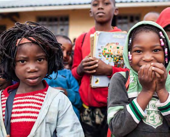 A taxa de conclusão do ensino secundário em Moçambique é inferior à média dos países de baixa renda e à média dos países em desenvolvimento da África Subsaariana. 7.