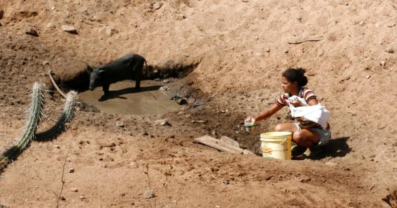 DESASTRES NATURAIS No planeta há processos físicos de diferentes