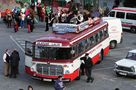 de Xoán Carlos I. 19 :30 h. ORQUESTRA COMPOSTELA Paseo Central da Alameda 21 :00 h. ENTREGA DE PREMIOS de acordo coas seguintes categorías: PREMIOS CARROZAS 1º PREMIO - 2.000,00 2º PREMIO - 1.