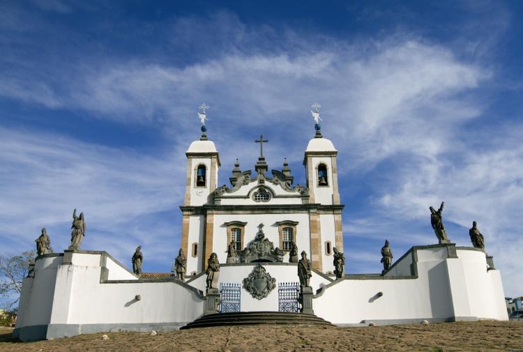 Os doze profetas de Aleijadinho estão localizados no adro do Santuário do Senhor Bom Jesus de Matosinhos, em Congonhas do Campo, Minas Gerais.