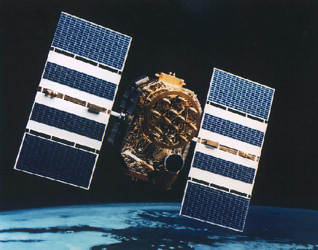 1986 SCE adquirem sistema de cartografia digital Lançado o 1º satélite