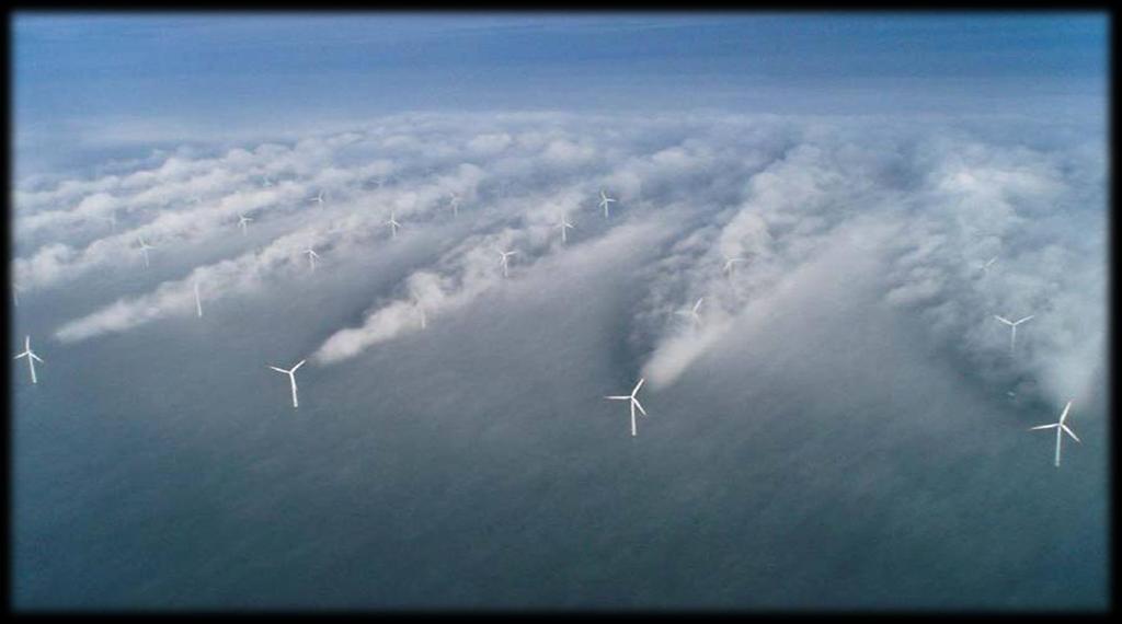 EFEITO ESTEIRA Foto aérea do parque eólico offshore de Horns Rev