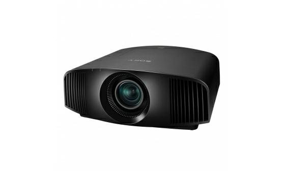 VPL-VW260ES Projetor de Home Theater SXRD 4K com 1500 lúmens de brilho, compatibilidade com HDR e fácil integração com AV Visão geral Ver é acreditar: vivencie a beleza do verdadeiro HDR 4K Tenha em