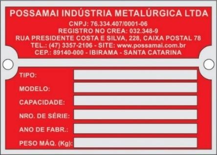 Figura 3: PLAQUETA DE IDENTIFICAÇÃO TRANSPORTE: O equipamento está acondicionado dentro de uma embalagem de madeira, coberta por um plástico de proteção e fixada em sua base com parafusos no estrado