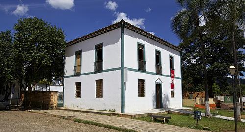 A Casa de Câmara e Cadeia de Pirenópolis foi a primeira cadeia do estado de Goiás, sendo construída em 1733 no Largo da Matriz de Pirenópolis.